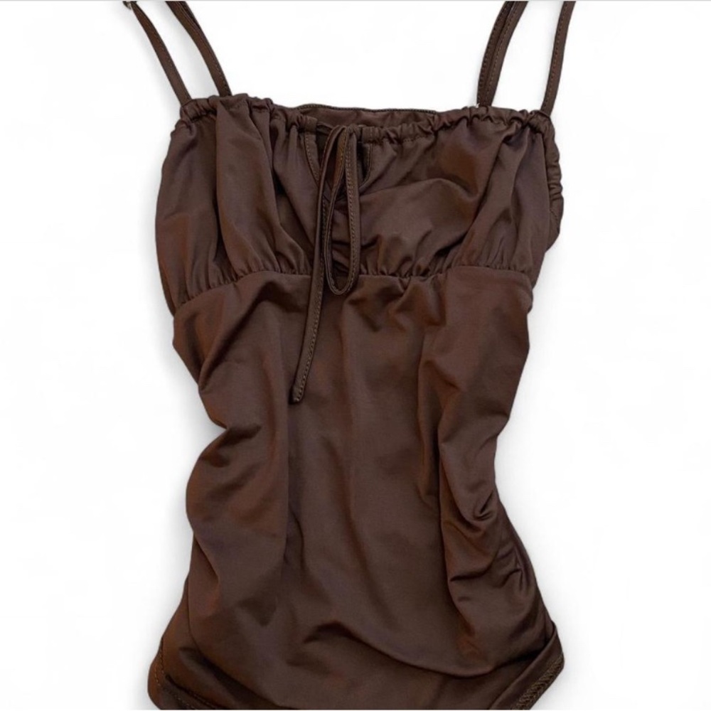 Brown strappy tank top with adjustable straps